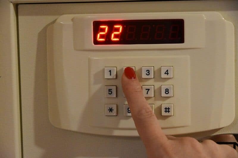 alarm w fabryce
